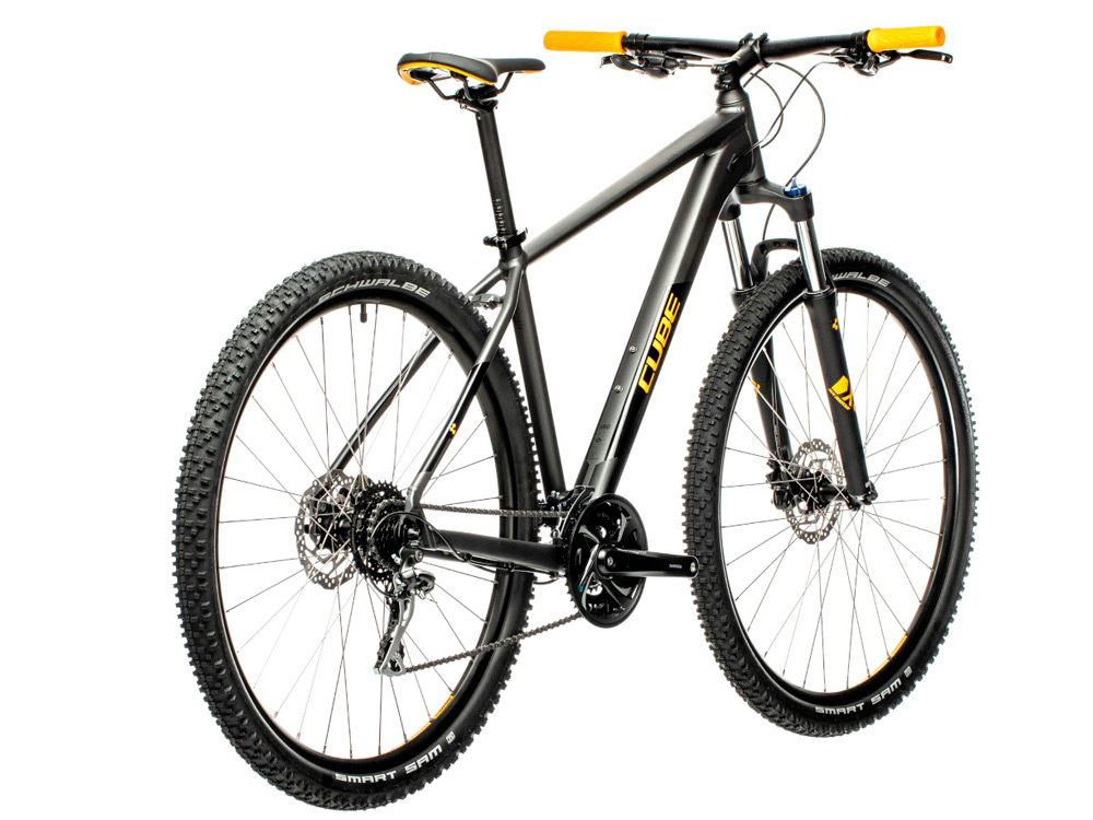 Bicicleta cube deals aim race 29